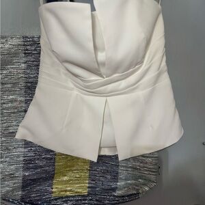 Elegant White strapless bustier